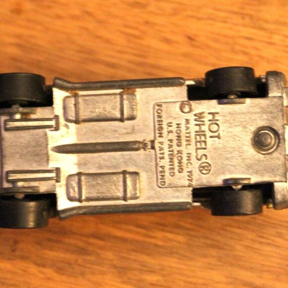 1974 Hot Wheels Super Van Chrome Red Yellow Flames Diecast Hong Kong - Picture 6 of 9